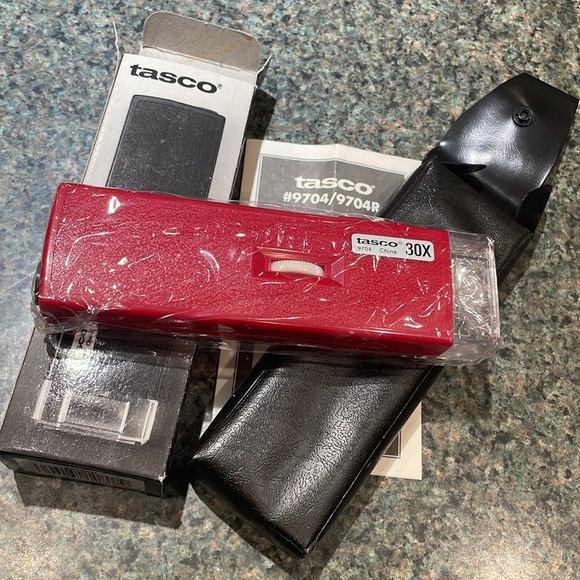 Vintage Tasco 30x Illuminated Pocket Microscope New in Box and sleeve 9704R - Picture 5 of 8